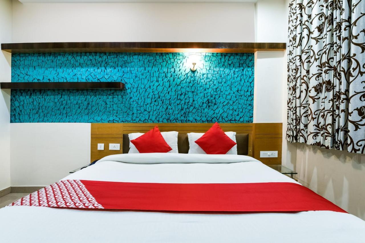 Oyo 30414 Hotel Us Residency Aurangabad  Екстериор снимка