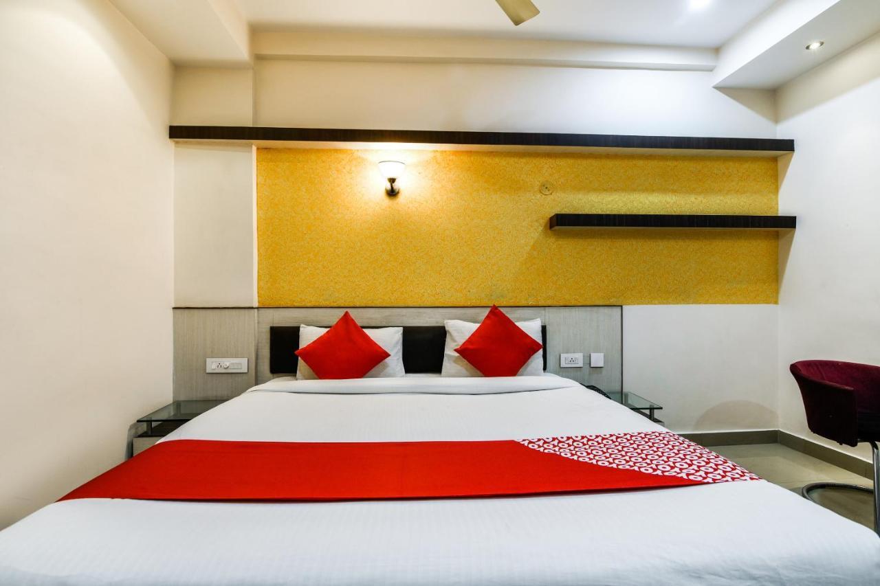 Oyo 30414 Hotel Us Residency Aurangabad  Екстериор снимка